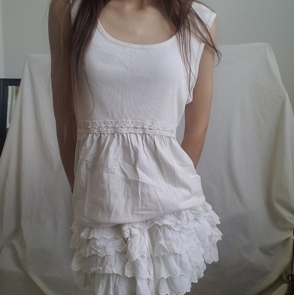 Cream Lace Detailed Blouse